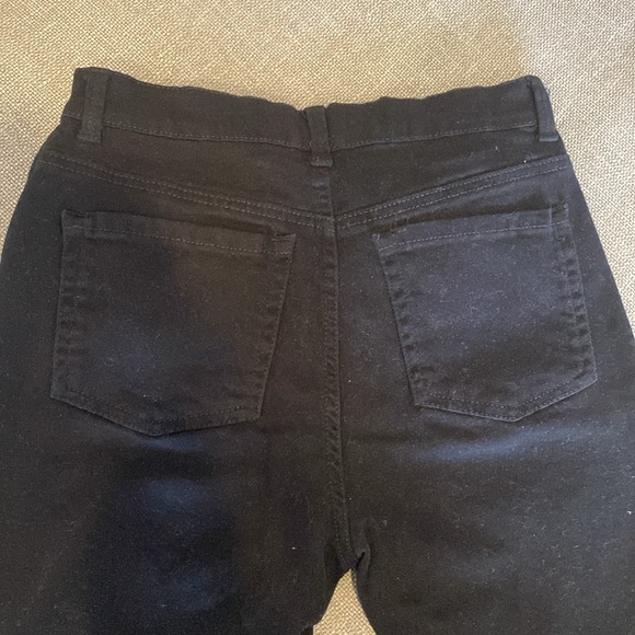 Gloria Vanderbilt SZ 6 Amanda Jeans - 14.5”W stretches to 16” x 37” L x 11” rise - Picture 10 of 10